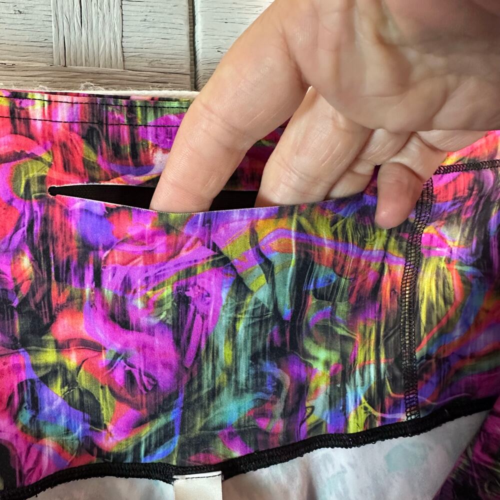 Lululemon Womens leggings basic pace colorful Cap… - image 6